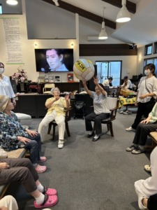 室内「ビーチバレー」いい運動になりますね
